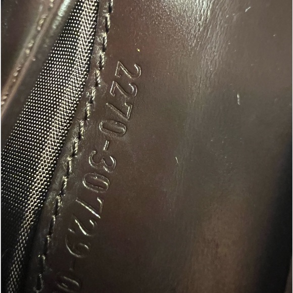 Authentic FENDI trifold wallet (like NEW) - Picture 10 of 13